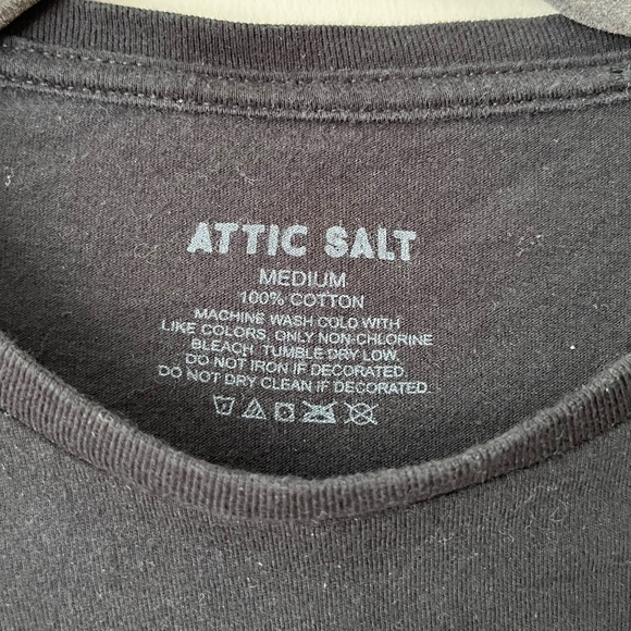 Non binary basic black shirt - Picture 5 of 5